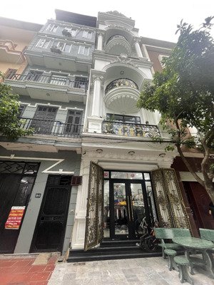 [giảm 1.2 tỷ] hàm nghi - 55m2 - 21 tỷ - 5 tầng - 3 ô tô tránh - vỉa hè rộng - dân trí cao