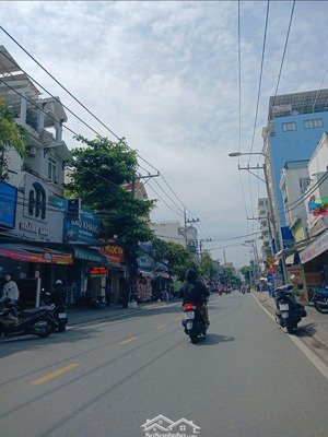 cạnh ecogreen chính chủ bán nhà 3 tầng nở hậu hẻm ô tô 78m2 nhỉnh 6 tỷ