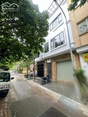 Bán nhà phố Lạc Long Quân 65m2, 4 tầng, mặt tiền 6.5m vỉa hè Gara ô tô gần Hồ Tây 26.5 tỷ