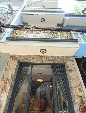 bán gấp nhà trần nhân tôn, p.9, quận 5 4pn, full nội thất, 11 tỷ tl