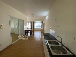 cần bán gấp căn hộ flora fuji, 55m2 1+1pn - 1wc nt dính tường, view đông nam, giá chỉ 2 tỷ 850 tl