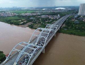 khách hàng đang cần tìm nhà để ở hay đầu tư thì tại mai lâm căn 36m2 nhà 2 tầng, gần cầu đông trù