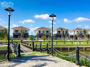 Cần bán gấp biệt thự Valora KIKYO, 162,5m2 1 trệt 1 lầu, 3PN Full NT đã có sổ hồng, giá chỉ 21 tỷ, LH:0388668882 Gặp Tâm ( zalo )