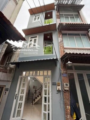 3,65 tỷ nhà mới 2 lầu đúc 4pn phường 9 q8 hẻm rộg gần mt shr