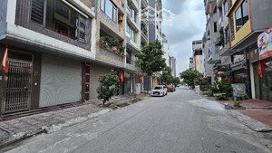 rẻ nhất! bán nhà mậu lương: dt 68m/ mt 6m/ 6 tầng, thang máy, giá 15.85 tỉ