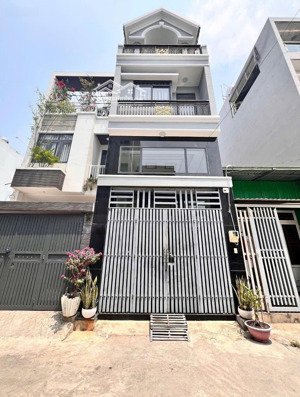 nhà phạm văn bạch, quận tân bình. giá 4,39 tỷ- dt đẹp, vuông vức 80m2 (5x16). pháp lý chuẩn, sổ đẹp