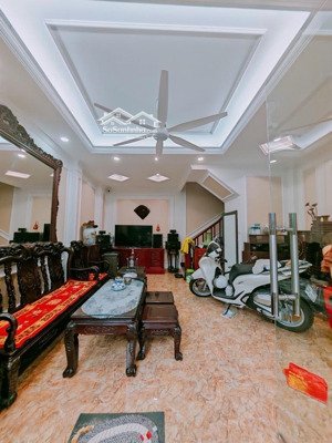 nhà đẹp lô góc dân xây -doãn kế thiện - trước nhà thoáng sáng - dt 38m2, mặt tiền 5,5m