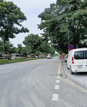 hàng hiếm - phân lô dương nội diện tích: 50m2 * mặt tiền: 5 mét. đường 3 ô tô tránh, vỉa hè