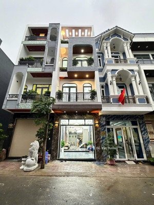 giảm mạnh 500tr nhà mặt tiền khu kinh doanh sầm uất đa ngành sd 279m2