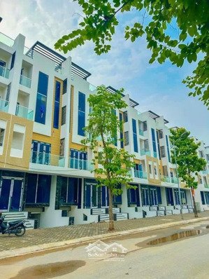 bán liền kề 4 tầng 1 tum tại thanh hà mường thanh,100m ,hàng hiếm giá cực sốc.