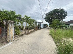 bán đất tại điện nam trung, 1 tỷ 490 , 100m2, pháp lý đầy đủ , sổ sẳn công chứng nhanh ttong ngày.