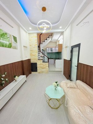 nhà đẹp ở liền phù hợp gia đình 3,4 thành viên, tiện ích xung quanh kg thiếu gì.