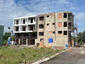 nhà 5 tầng mới xây, kcn linh trung, sổ riêng từng căn, 52.2m2, giá 4.55 tỷ