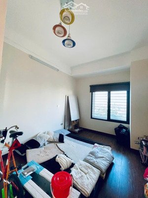 bán chung cư báo công an nhân dân. 23 nghiêm xuân yêm. dt104m2 tầng trung. lô góc, 2 ban công