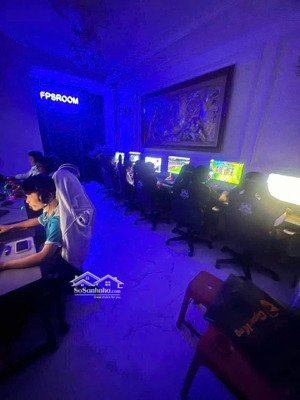 bán căn nhà mặt tiền đường 23/10 đang kinh doanh tốt với căn nhà mới xây đẹp ra biên 4km