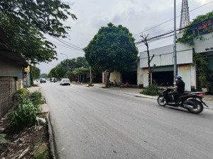 cho thuê kho xưởng mặt đường sa đôi, đại mỗ, dt 180m2, mặt tiền 8m, vỉa hè rộng 5m: gara ô tô, kho