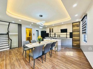 bán nhà phố tây sơn, quận đống đa.45m2x7t thang máy.20m ra oto, full nội thất nhập khẩu. giá 14,5tỷ