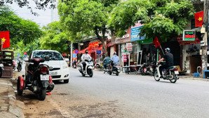 chính chủ bán nhà mặt phố la thành dt 73m2, mt 5.4m, lô góc, 3 thoáng, kinh doanh sầm uất, không qh