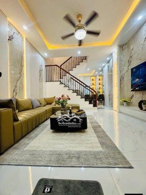 siêu phẩm! láng hạ, nhà mới ở luôn, ngõ 3 gác, 50m ra phố, 2 thoáng trước sau, kinh doanh, 38m2*5t