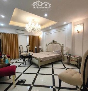 bán nhà đường láng đống đa - lô góc 2 thoáng cách phố 10m - 62m² mt 6.5m chỉ 12 tỷ lh: 