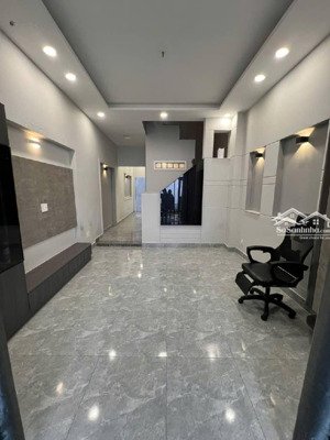 nhà mới 4x14m, 2 tầng, thống nhất, gò vấp 54m2 chỉ 5.5 tỷ