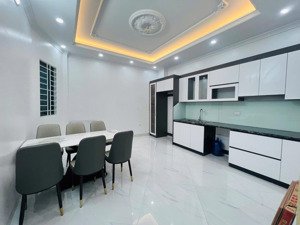 bán nhà q ba đình giá đầu tư, dân xây lô góc, ôtô, gần lạc l q, bưởi, ngõ thông, sổ vuông 48m x5t