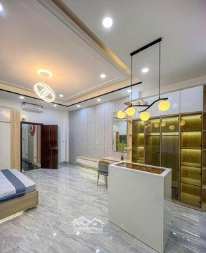 chính chủ bán nhà cầu diễn 60m2 10,2 tỷ ô tô tránh lô góc thang máy