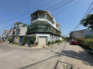 bán nhà 2 tầng lô góc 2 mặt tiền xe tải tránh thông, 81m2, tăng nhơn phú b, quận 9