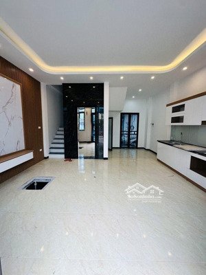 nhà mới kiến hưng, hà đông-thang máy - nội thất đẹp-view hồ - hai mặt ngõ - nhỉnh 7t