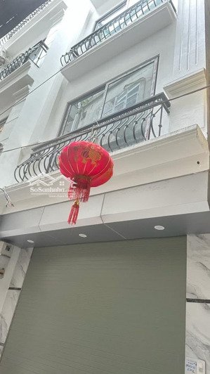 bán nhà riêng đê la thành - tt đống đa - ngõ ô tô - thang máy - dân xây - nhà đẹp ở ngay