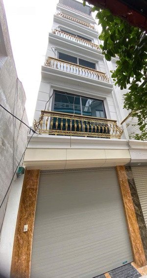 bán nhà lạc long quân, nhà mới đẹp, 6 tầng,thang máy, ô tô vào nhà.diện tích 51.1m2 .giá: 18,5 tỷ