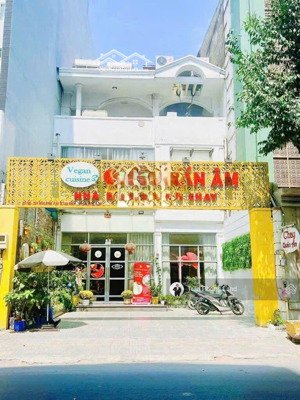 chính chủ gửi cho thuê nhà mặt tiền 210 nguyễn thái bình, p12, q. tân bình, 8x27m, 