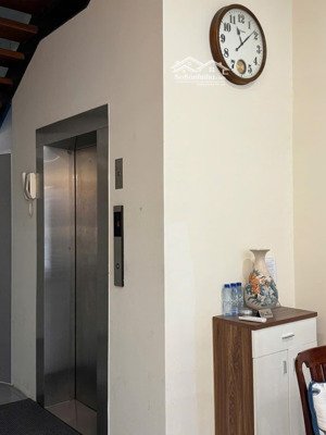 bán nhà đường hoàng quốc việt cầu giấy, số 16 ngõ 93 mới xây - thang máy - oto tránh