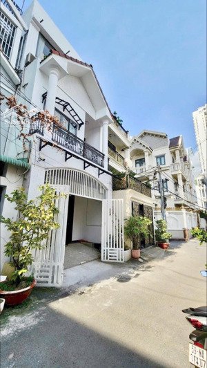 nhà riêng 3pn, 3wc, 63m2, 9,5 tỷ tại lê thị chợ, phú thuận, q7, hcm