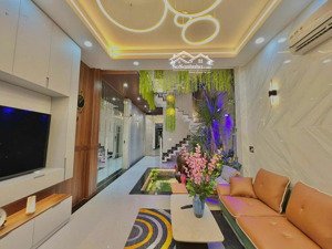 bán mt đường p14 gv, sát emart: 4x20 đúc 1t4l thang máy, giá 13.7 tỷ