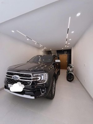 nhà 7 tầng mới kính coong ngọc thụy - long biên