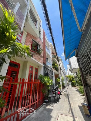 bán nhà riêng 4 tầng, 52m2, 8,89 tỷ tại huỳnh văn bánh, p 13, q.phú nhuận, hcm