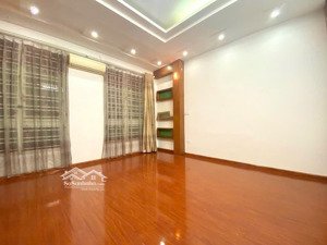 nhà mặt phố hoàng quốc việt 72m-mặt tiền 5m-33,8 tỷ vị trí đắc địa, kinh doanh sầm uất