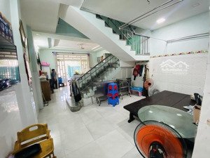 nhà 1 trệt 1 lầu ngang 5m xe hơi tránh tăng nhơn phú b, quận 9