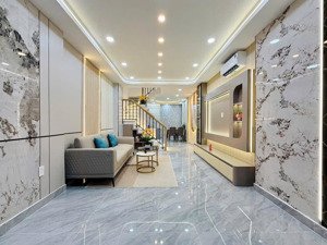 sắp đi nước ngoài bán nhà đường phổ quang - phú nhuận / sổ hồng riêng / gía 3 tỷ 450 (64,9m2)