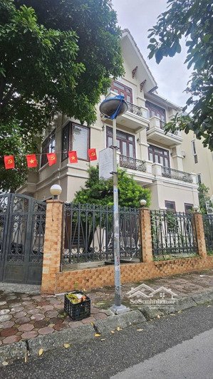 biệt thự lô góc 225m2 - mặt hồ văn quán - 2 mặt tiền rộng - đẳng cấp thượng lưu