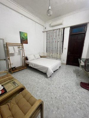 bán gấp 5.96 tỷ - nr văn miếu mt 4.3m - lô góc - thoáng vĩnh viễn - trung tâm đống đa