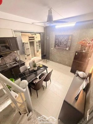 tôi bán nhà phố chợ khâm thiên 23m2 5 tầng 4,5 m mặt tiền