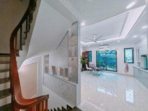 chỉ 7.75 tỷ nr yên lãng - ô tô - nhà mới 5 tầng chỉ việc đến ở - 2 thoáng vĩnh viễn - mt 5m