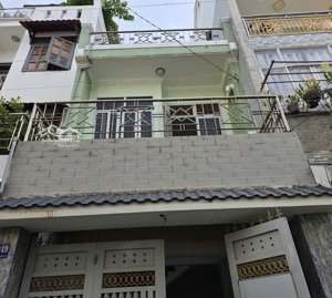 bán nhà đường nguyễn văn quá q12 diện tích : 4x18 đúc 2,5 tấm gồm pk . bếp. 3p ngủ