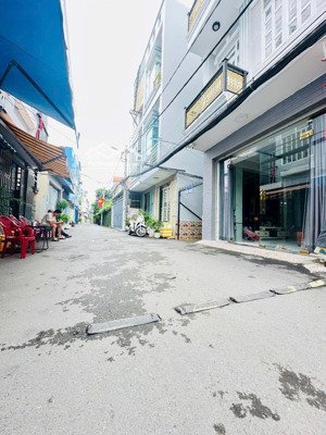 bán nhà, hxh 6m, đường huỳnh tấn phát, tt nhà bè, 4m x 15m nhà 3 tầng 4pn, giá 6,79 tỷ.