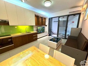 bán nhà riêng tại trung tâm thạch bàn, long biên, dt 48m2 x 5 tầng. mt 4,3m. giá 5,4 tỷ (có tl)