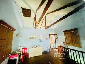 [ hẻm ô tô con _ sát trường thcs nguyễn khuyến ] * ra biển hòn chồng : 800m. giá: 2,6 tỷ