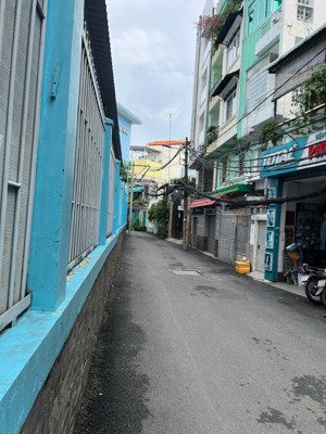 cực hiếm, chdv lê văn sỹ, q 3, 100m2, 4 tầng ,17 tỷ.