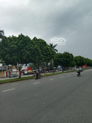 12tỷ - 100m2 (7*15) - mặt tiền kinh doanh - giáp đường vành đai trong khu tên lửa bt